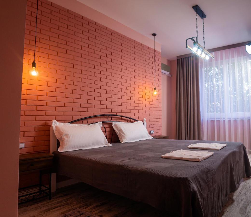 Hi Hotel Almaty Luaran gambar